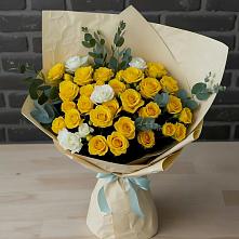 Букет цветов из:  Розы #REPLACE_PRED# Комгарон