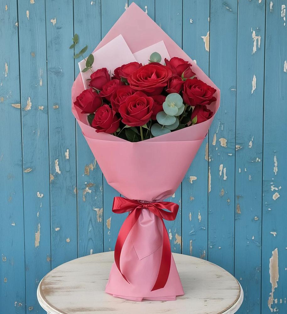 Букет цветов из: Розы в Комгарон