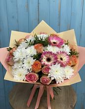 Букет цветов из:  Розы, Герберы и Хризантемы #REPLACE_PRED# Комгарон