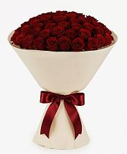 Букет 101 Бордовая роза Блэк Бакарра в Комгарон