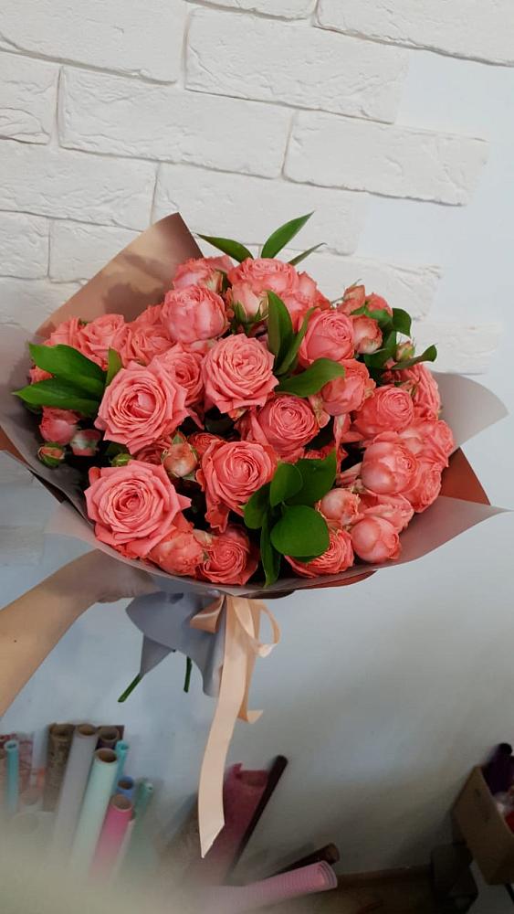 Букет цветов из: Розы в Комгарон