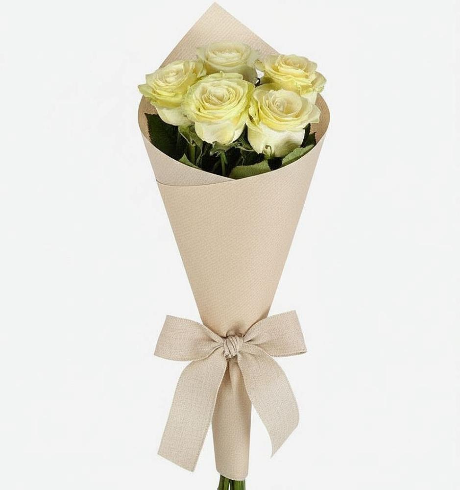 Букет цветов из: Розы в Комгарон