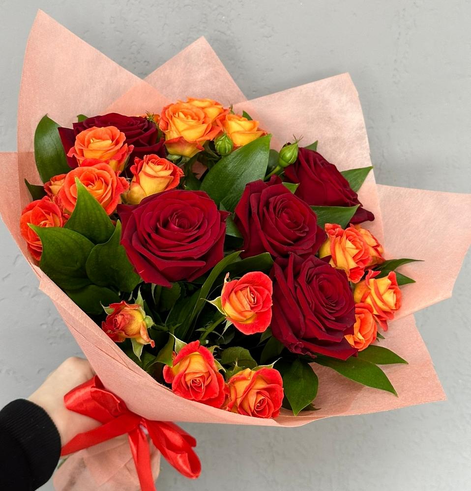 Букет Любовь и восторг в Комгарон