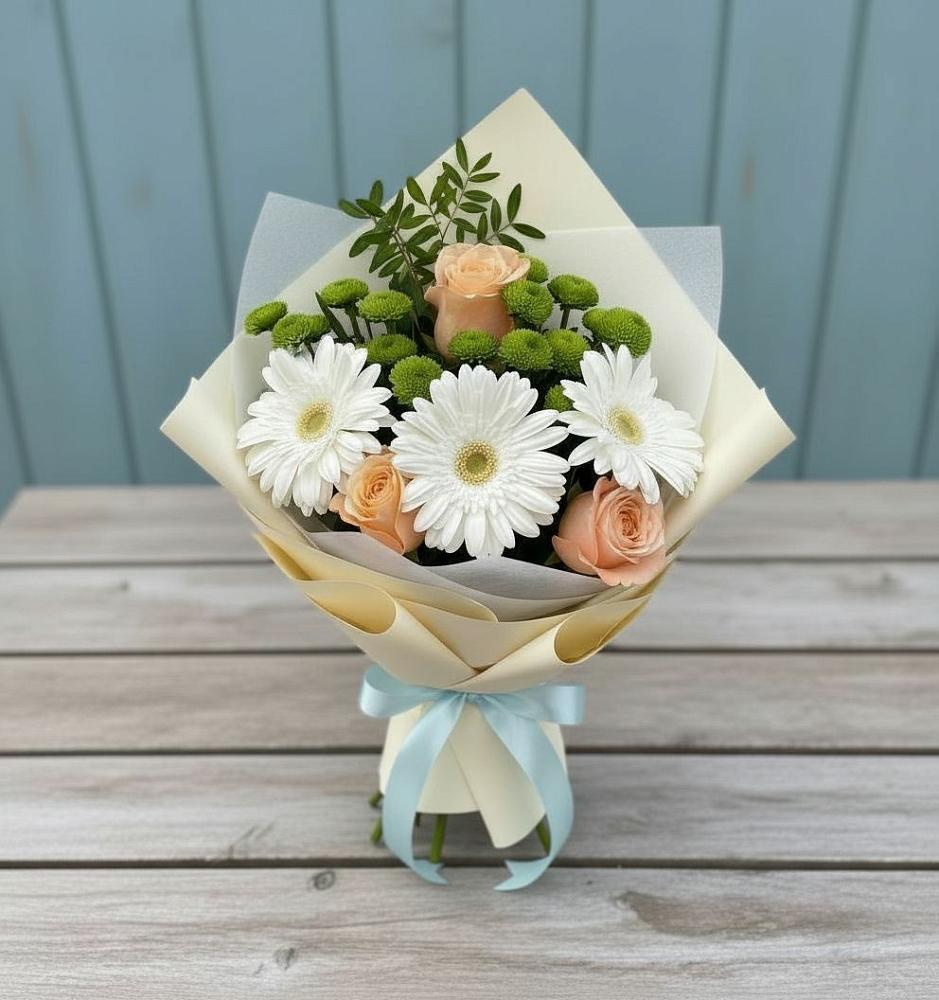 Букет цветов из: Герберы, Розы и Хризантемы в Комгарон