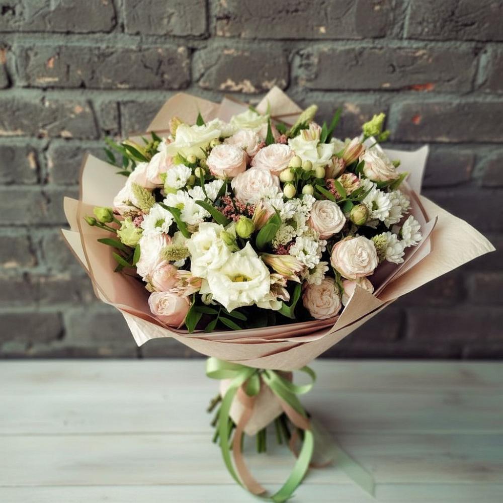 Букет цветов из: Альстромерии, Розы и Хризантемы в Комгарон