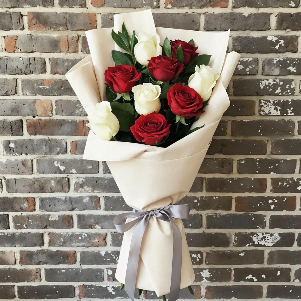 Букет цветов из: Розы в Комгарон