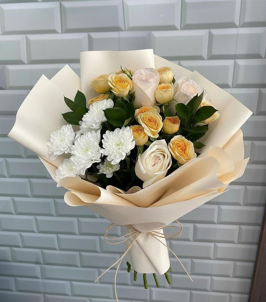 Букет цветов из: Розы и Хризантемы в Комгарон