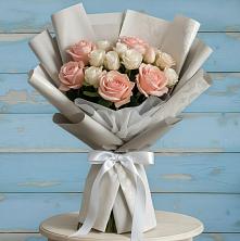 Букет цветов из:  Розы в Комгарон