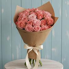 Букет цветов из:  Розы в Комгарон