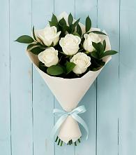 Букет цветов из:  Розы в Комгарон