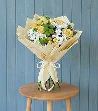 Букет цветов из:  Хризантемы и Розы #REPLACE_PRED# Комгарон