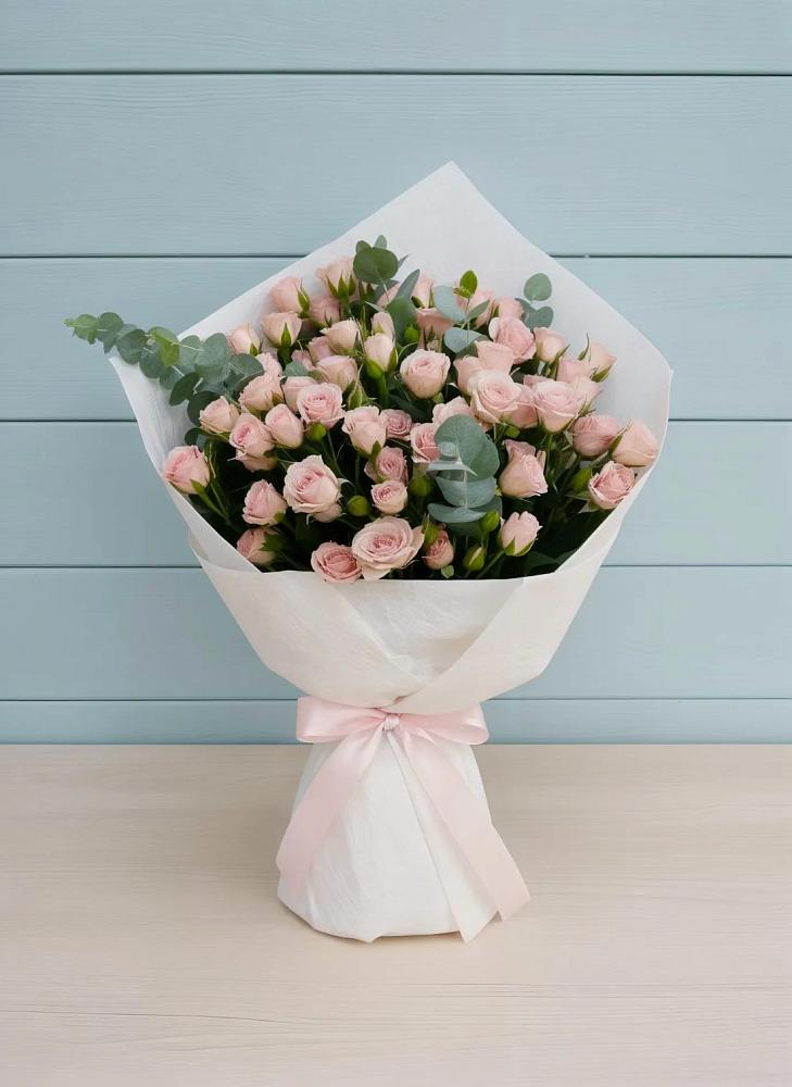 Букет цветов из: Розы в Комгарон