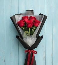 Букет цветов из:  Розы в Комгарон