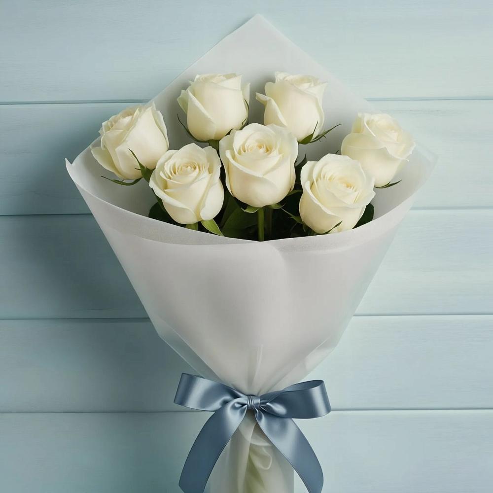 Букет 7 Белых роз Эдлесс Лав в Комгарон