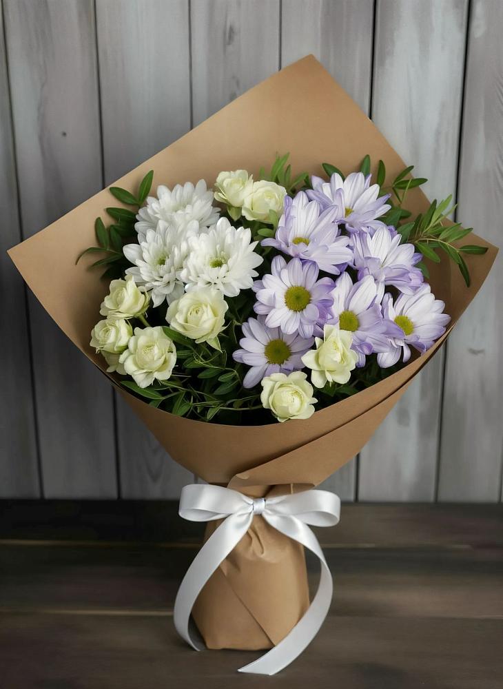 Букет цветов из: Хризантемы и Розы в Комгарон