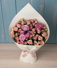 Букет цветов из:  Розы в Комгарон