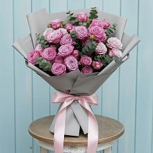 Букет цветов из:  Розы #REPLACE_PRED# Комгарон